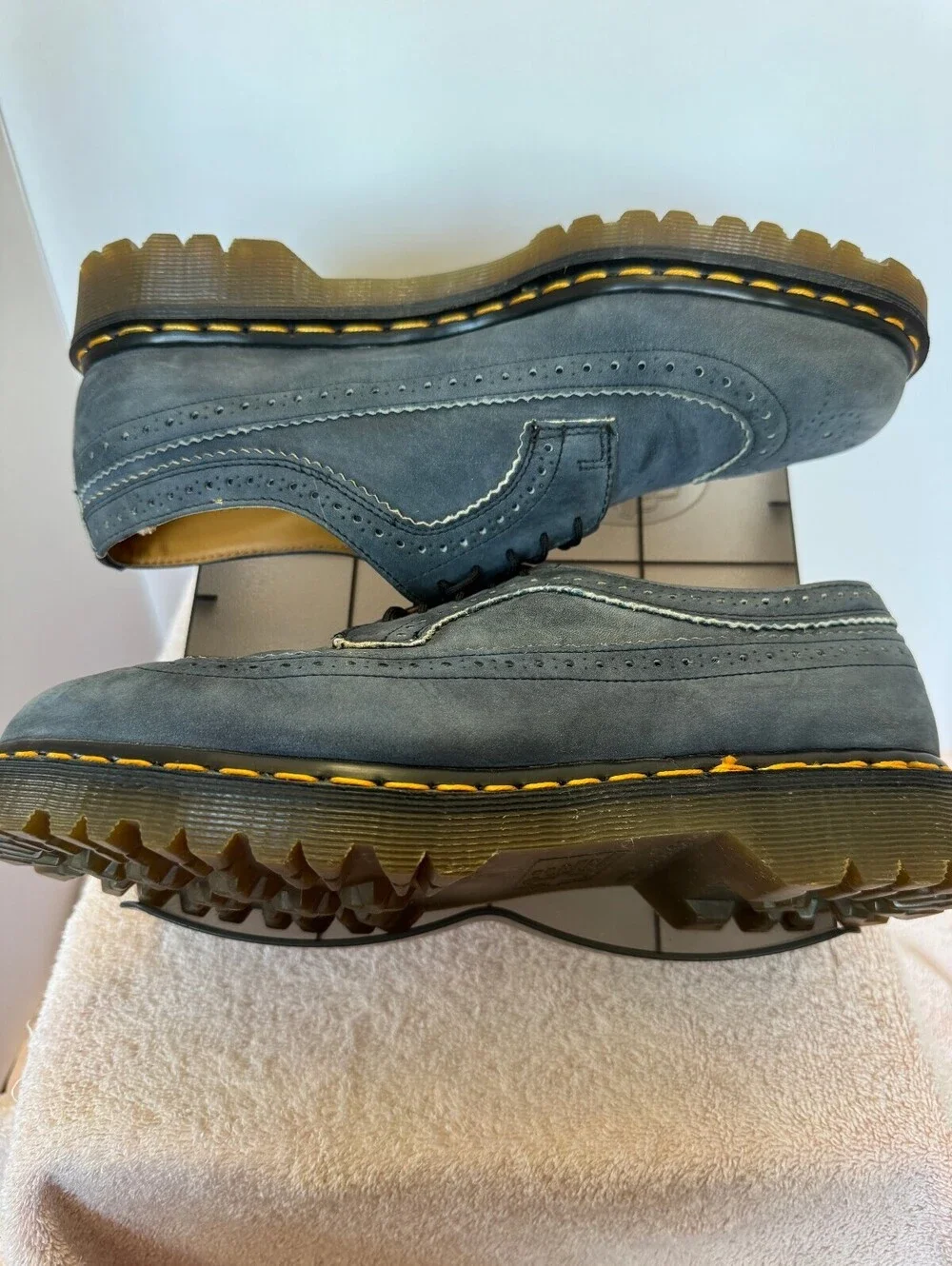 Dr Martens 3989 England Blue Suede Wingtip Brogue Shoe UK 9